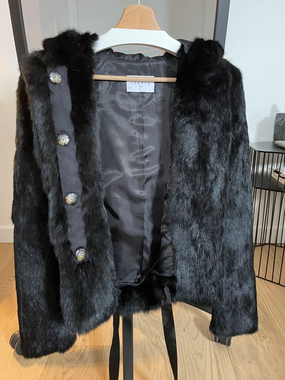 Manteau Sandro en fourrure Vêtements