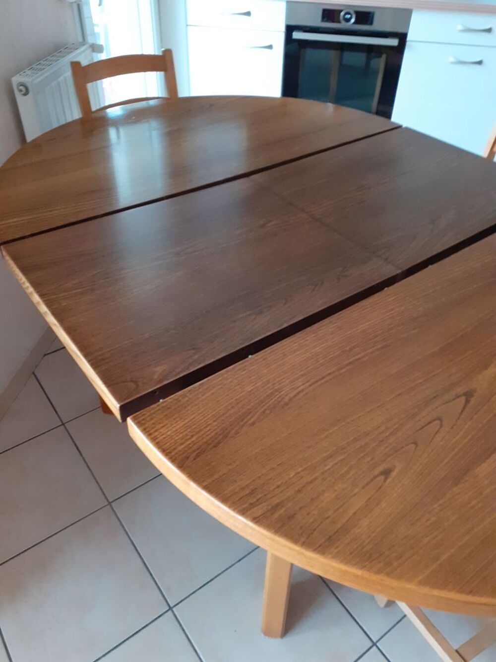 TABLE ET CHAISES Meubles