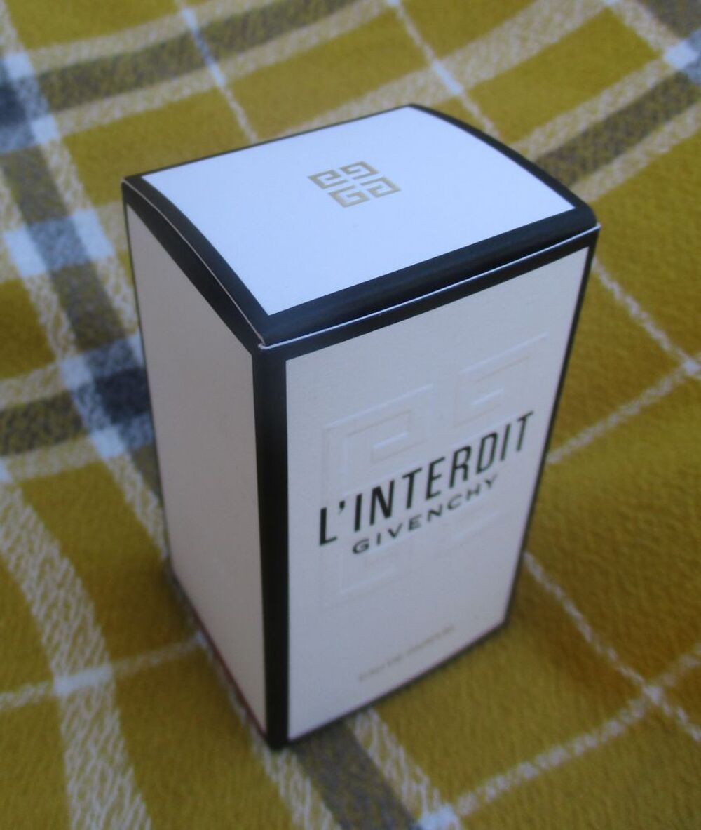 Miniature Eau De Parfum " L'Interdit " Neuve 