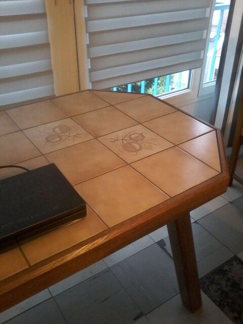 Table en bois  massif ch�ne clair 50 Tourcoing (59)