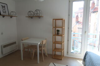  Appartement à louer 1 pièce 21 m²