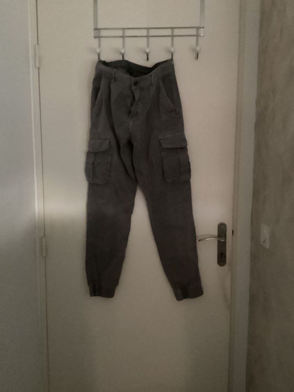 Pantalon gris Vêtements
