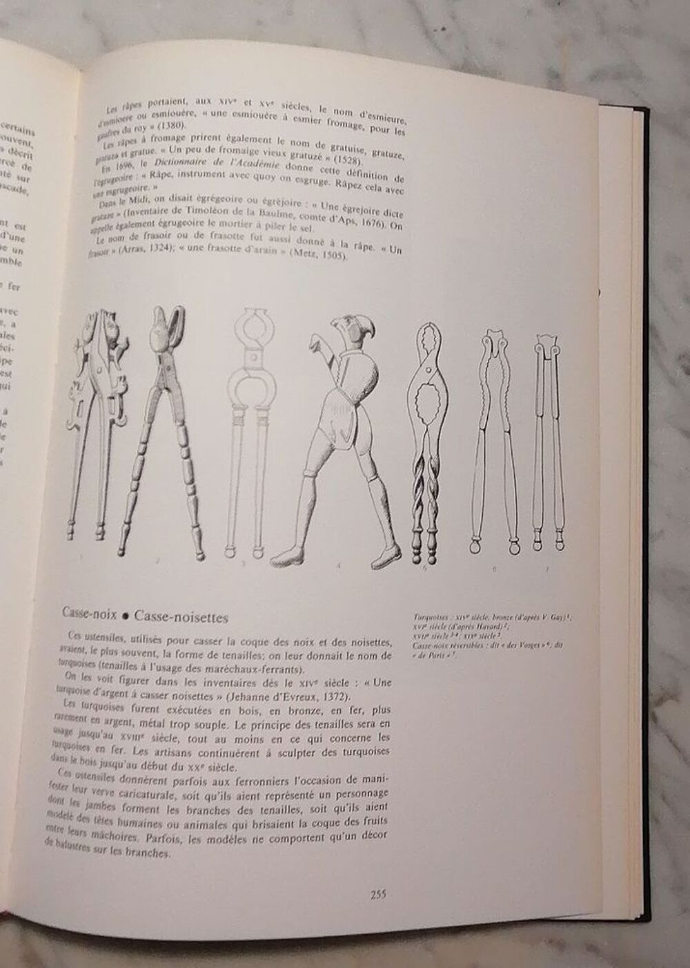 Les objets de la vie domestique. Lecoq Raymond.1979. 