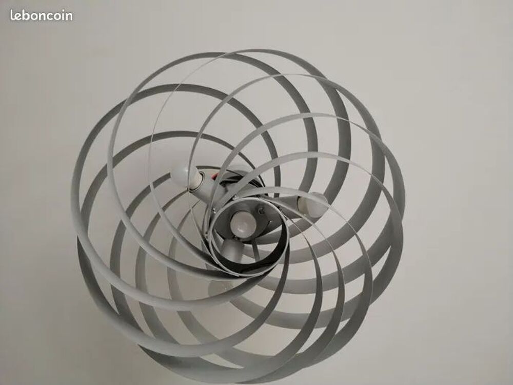 PLAFONNIER M&Eacute;TAL CONTEMPORAIN Décoration