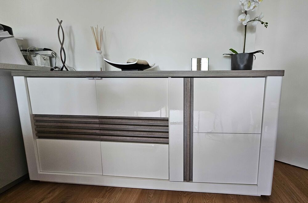Buffet blanc laqu&eacute; Meubles