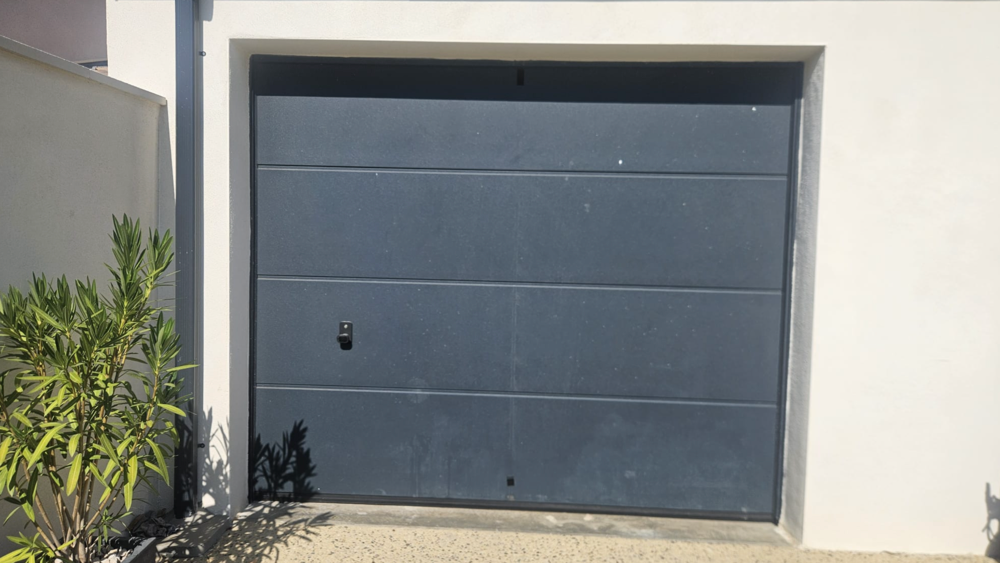 Porte garage &eacute;lectrique Meubles