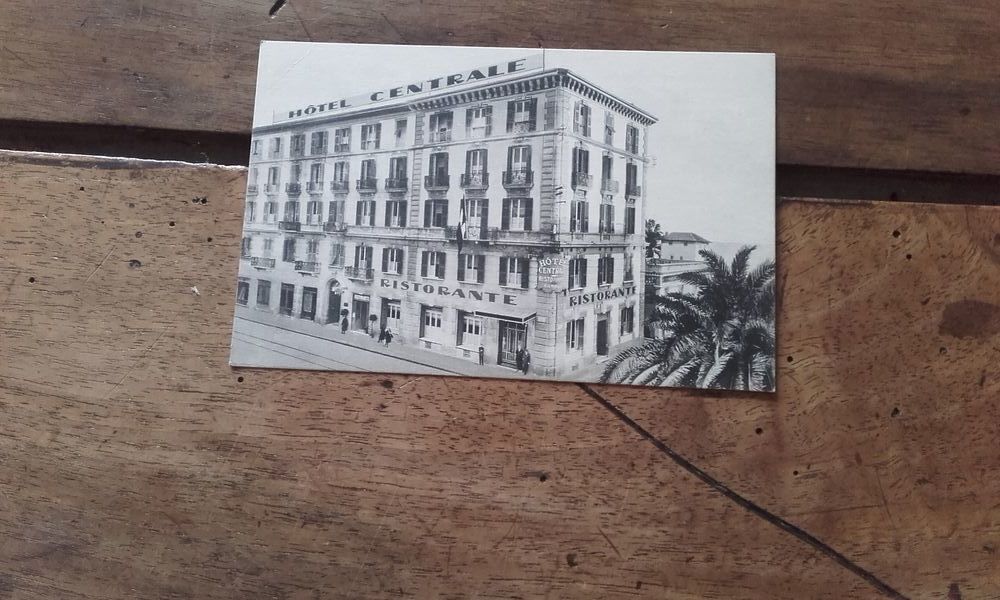 Ancienne carte postale de San REMO 
