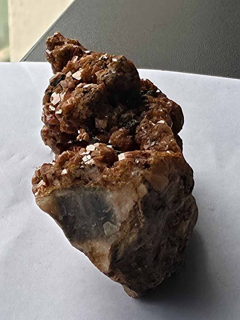 Min&eacute;ral Rare : C&eacute;rusite Scintillante du Katanga(RDC)-84g 