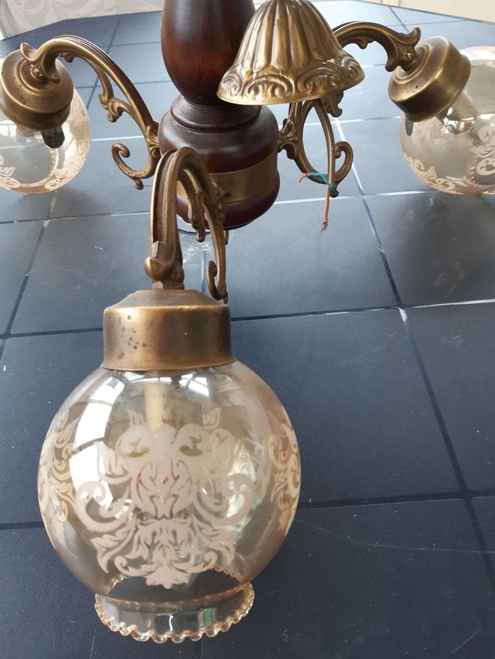 Lustre Bois et Laiton. Décoration