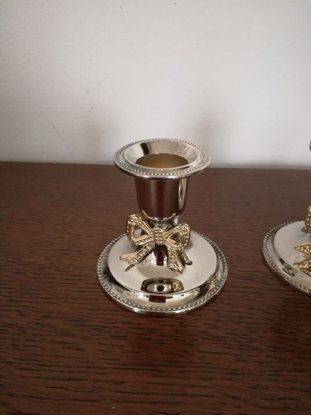 2 petits bougeoirs en argent Décoration