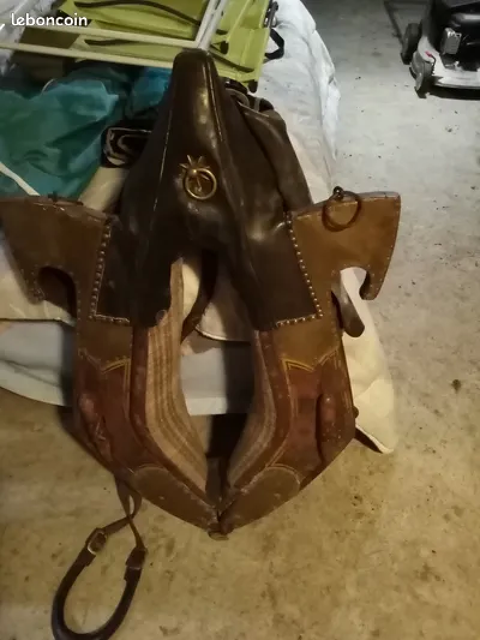 Collier de cheval de trait 85 Jou-ls-Tours (37)