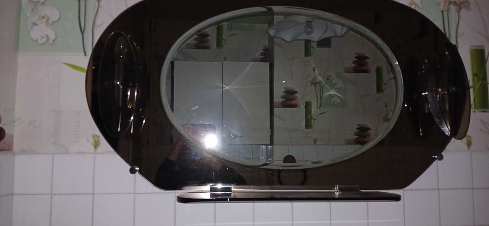 superbe miroir lumineux excellent &eacute;tat. Décoration