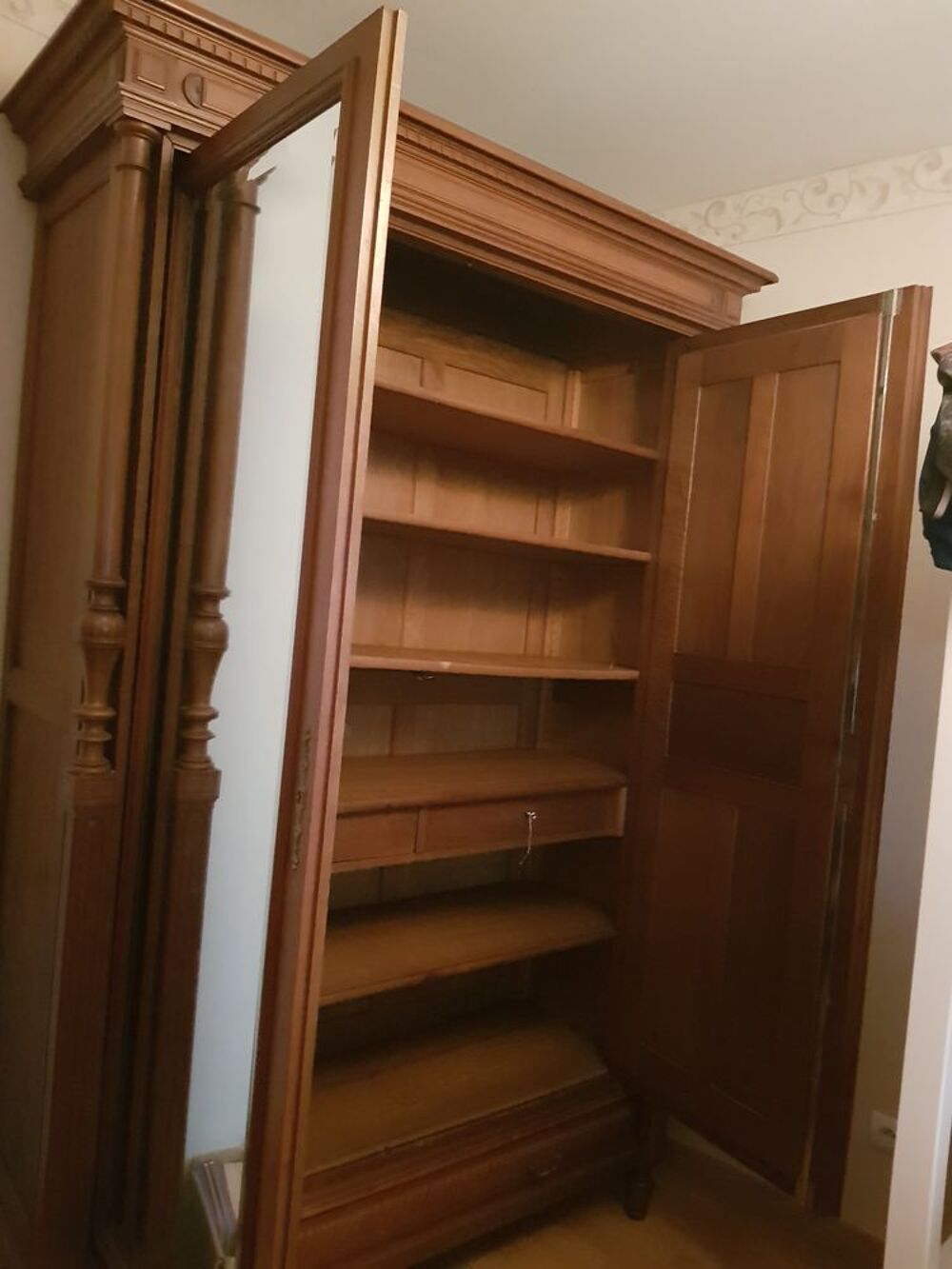 Belle armoire ancienne Meubles