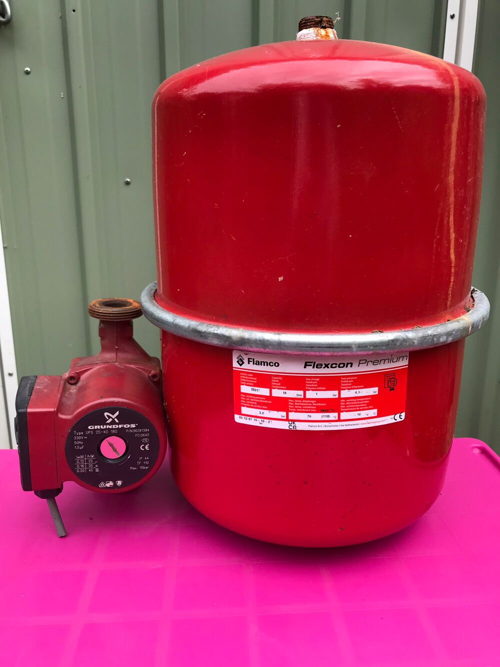 Bruleur, circulateur,vase expansion de chaudi&egrave;re fuel Bricolage