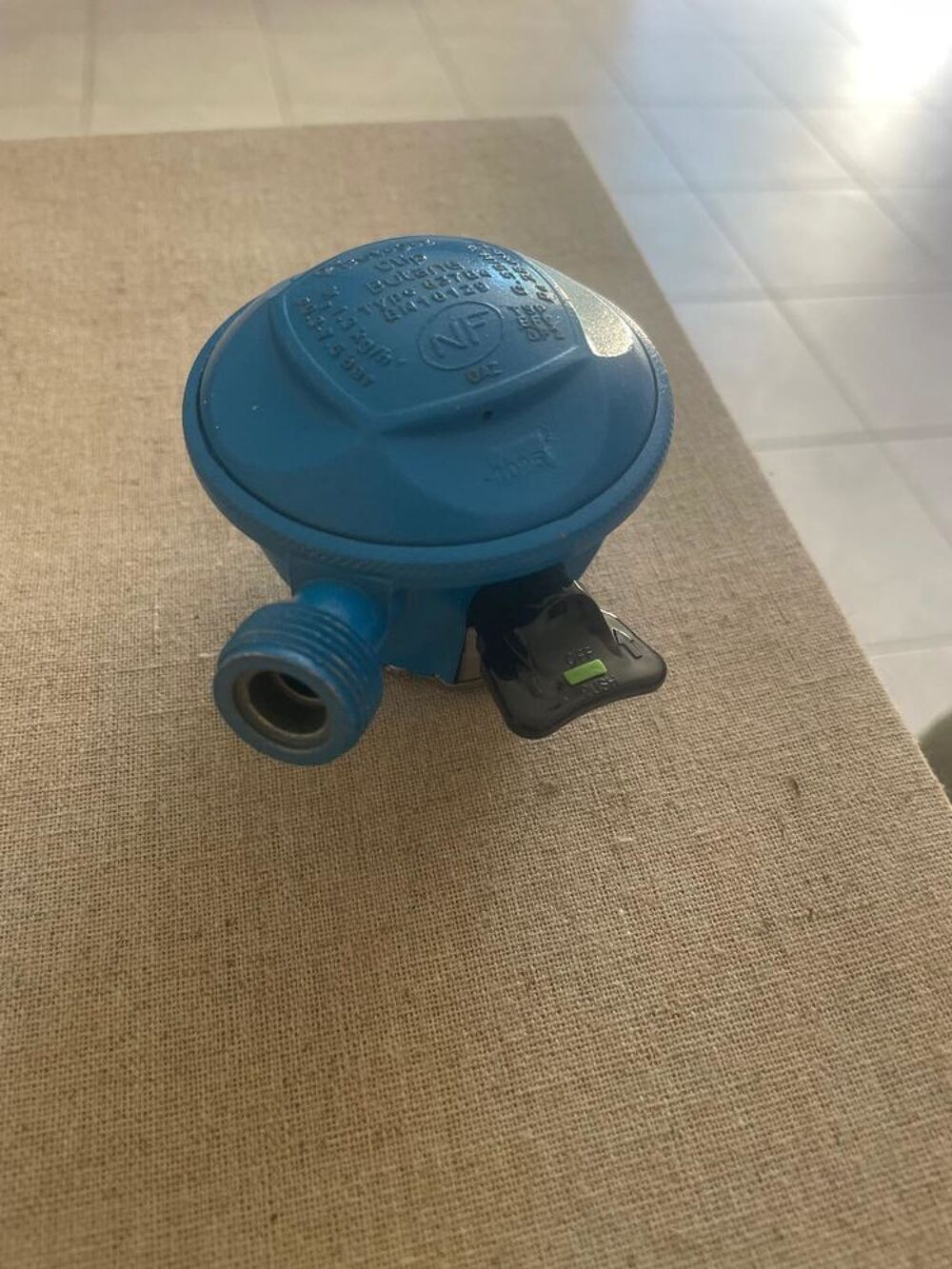 D&eacute;tendeur d'origine Butagaz &agrave; clip pour Viseo ou cube butane Bricolage