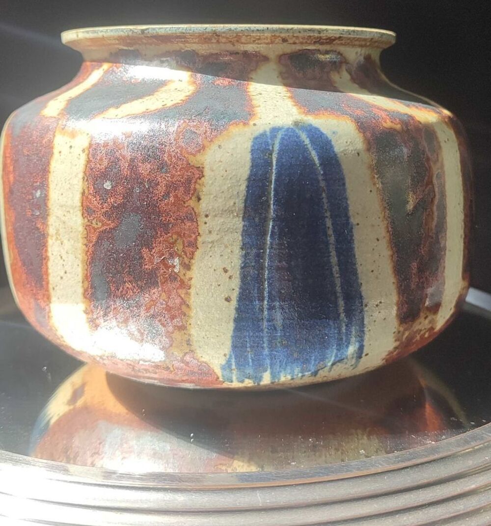 Vase Boule en Gr&egrave;s pyrit&eacute; sign&eacute; 