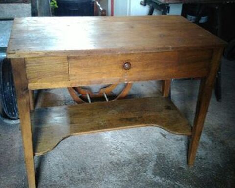 Bureau ancien en chne 160 Broyes (51)