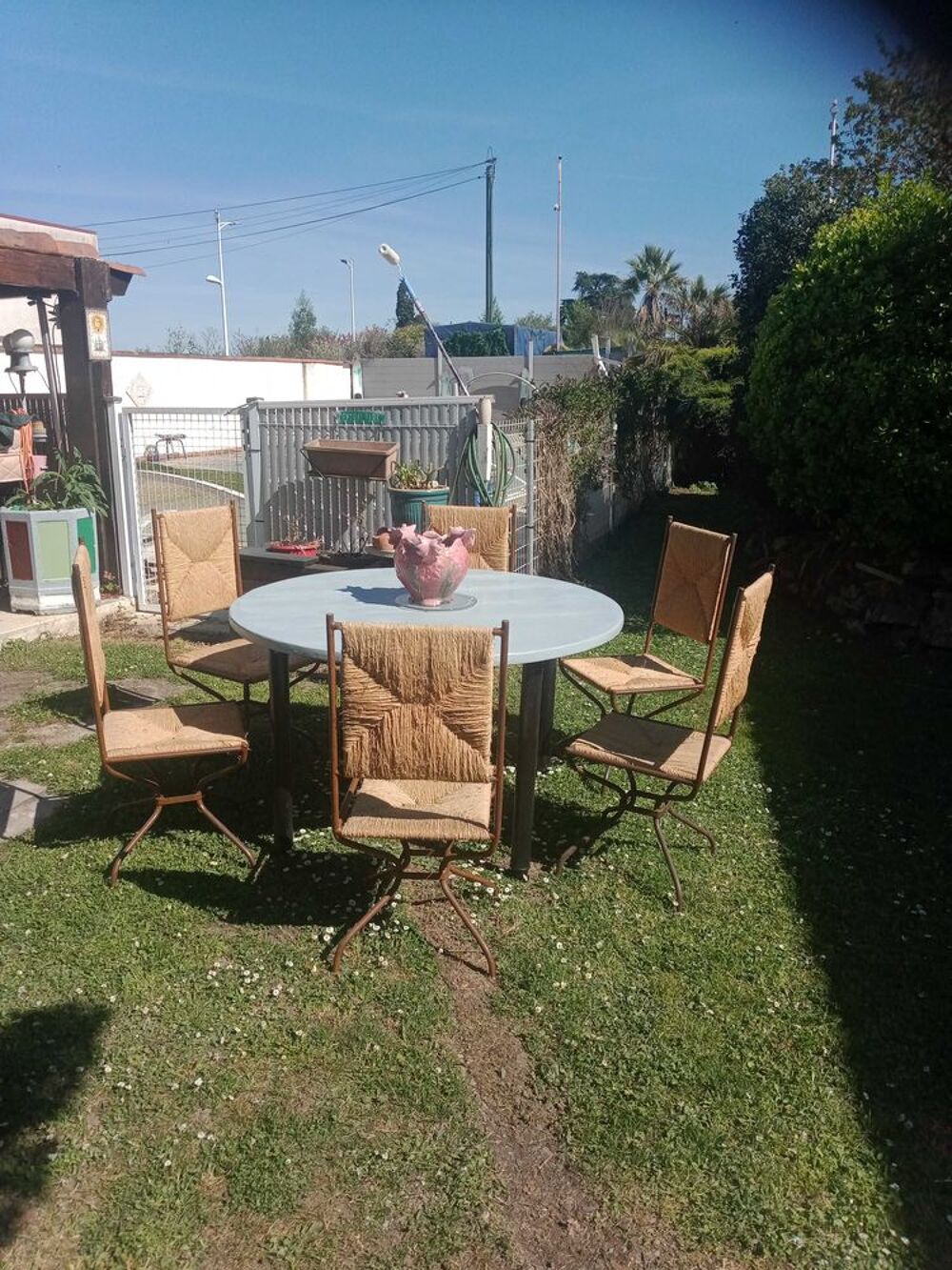 table+chaises Meubles