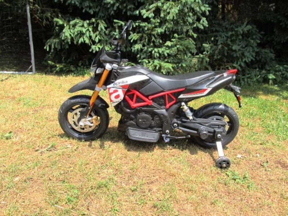 MOTO ELECTRIQUE APRILIA ENFANT Jeux / jouets