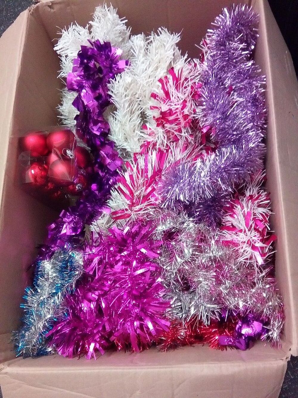 SAPIN BLANC + GUIRLANDES + DECO - NOEL Dcoration