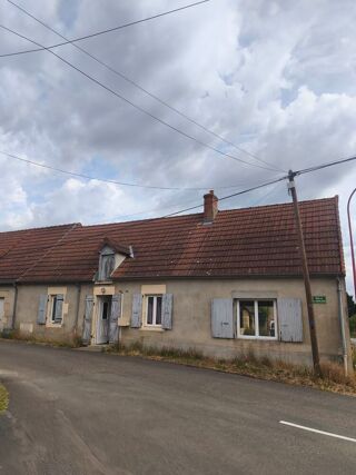 Maison 4 pièces 78 m² · à Saint-Parize-le-Châtel · 78 m² · 45 000 €