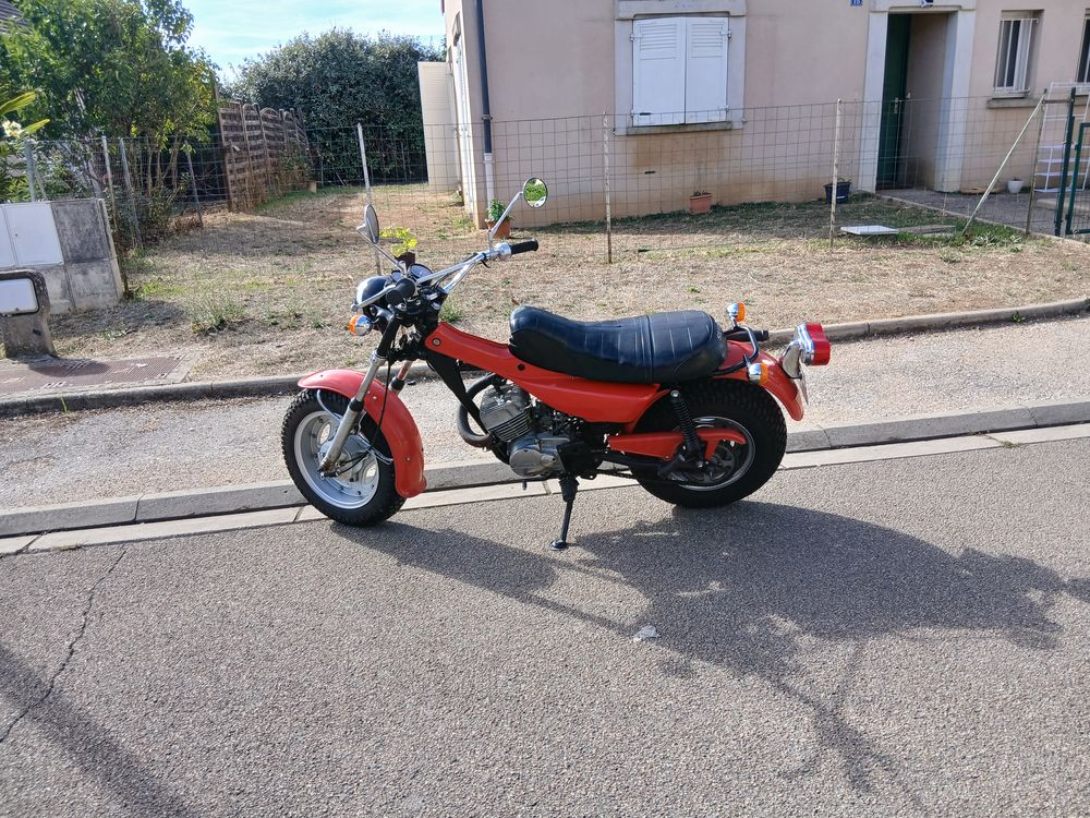 SUZUKI 1977 occasion 89000 Auxerre