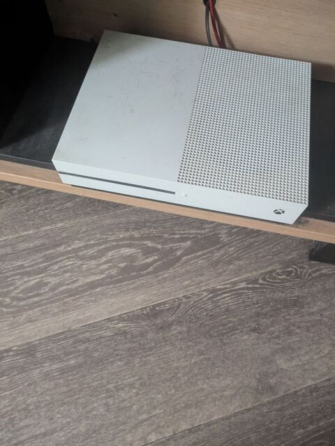 console de jeux xbox one s Pignans (83)