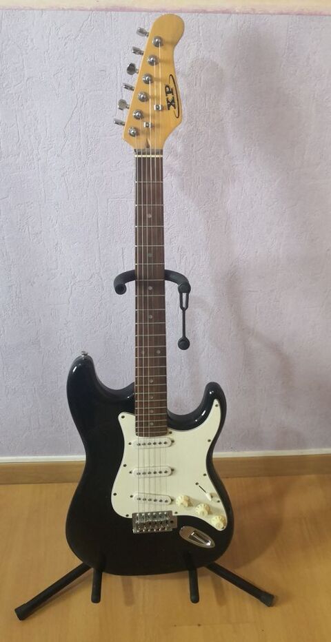 Guitare electrique,et divers si lieu Graulhet (81)