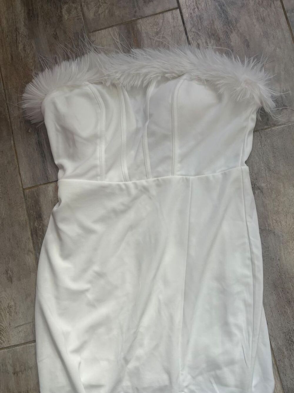 Robe blanche de mari&eacute;e Vêtements