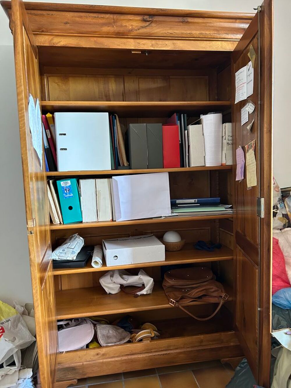 Armoire en noyer Meubles