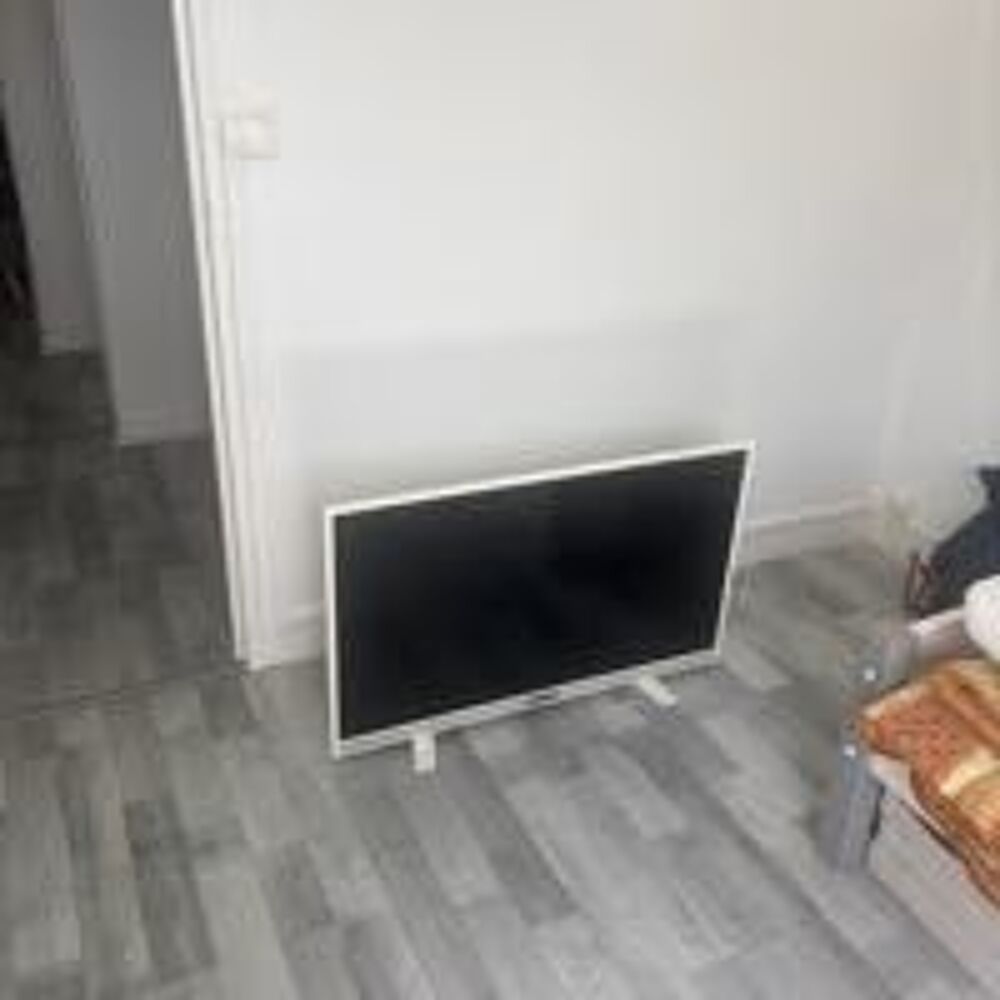 tv grundig Photos/Video/TV