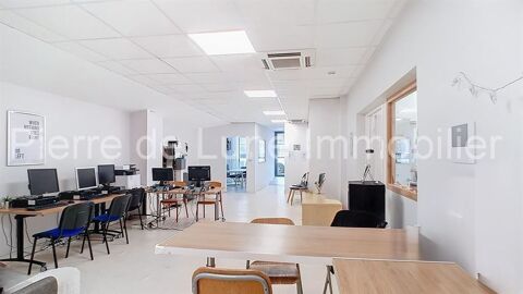 Local professionnel(bureaux) à louer de 130 m² en RDC avec stationnement, situé à Tassin La Demi Lun 21840 69160 Tassin la demi lune