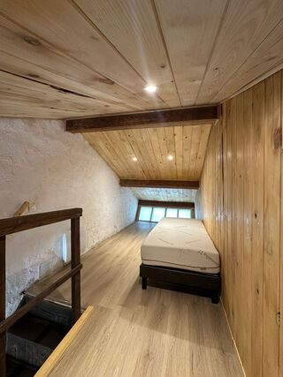  Appartement à louer 3 pièces 76 m²