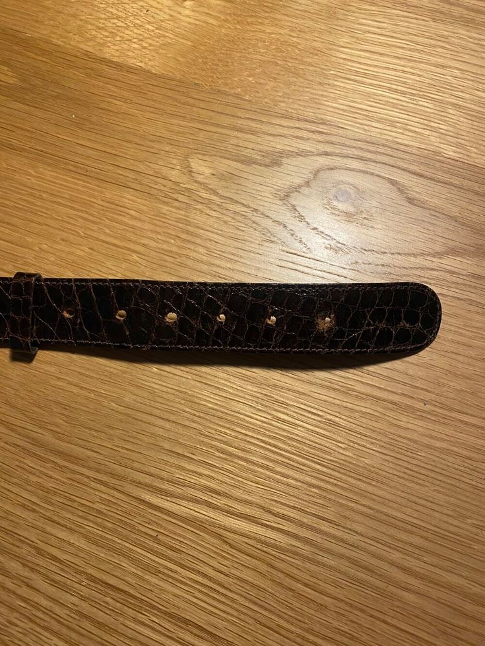 CEINTURE CELINE VINTAGE TRIOMPHE EN CROCO MARRON Maroquinerie