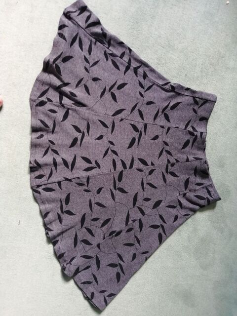 jupe courte fantaisie 19 Halluin (59)