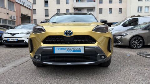Toyota Yaris Cross Hybride 116h AWD-i Premi&egrave;re 2022 occasion Villeurbanne 69100