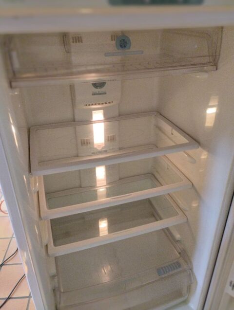 réfrigérateur ,congélateur whilrpool 180 Orvault (44)