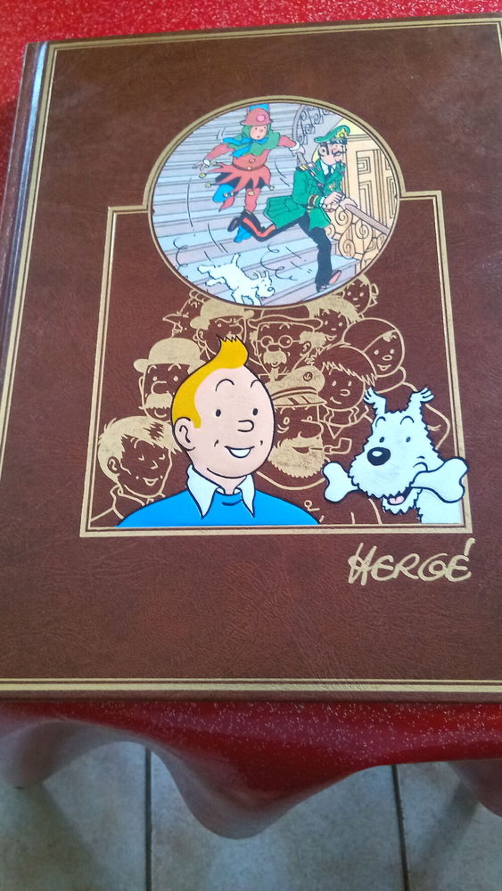 LES AVENTURES DE TINTIN Livres et BD