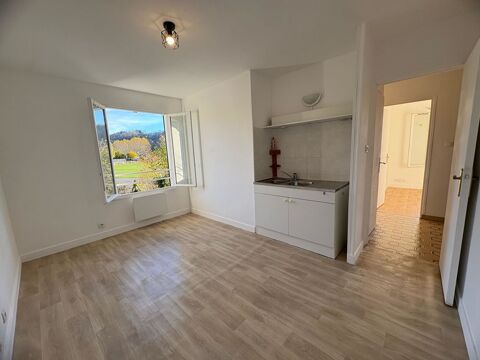  Appartement  louer 3 pices 690 m