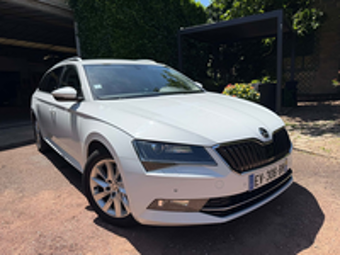 Superb Combi 1.4 TSI 150 DSG7 Business 2018 occasion 71400 Autun