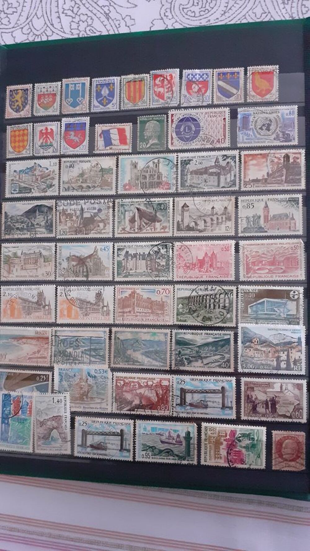 COLLECTION DE TIMBRES POSTALE 