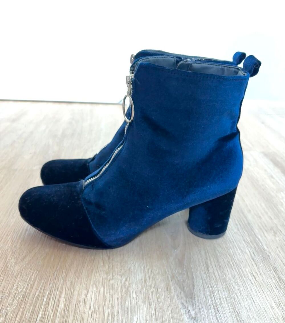 Bottines bleu marine effet velours talons ronds Chaussures