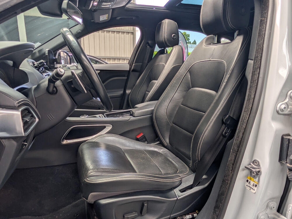 F-PACE F-Pace 2.0 D - 180 ch AWD BVA8 R-Sport 2017 occasion 59600 Maubeuge