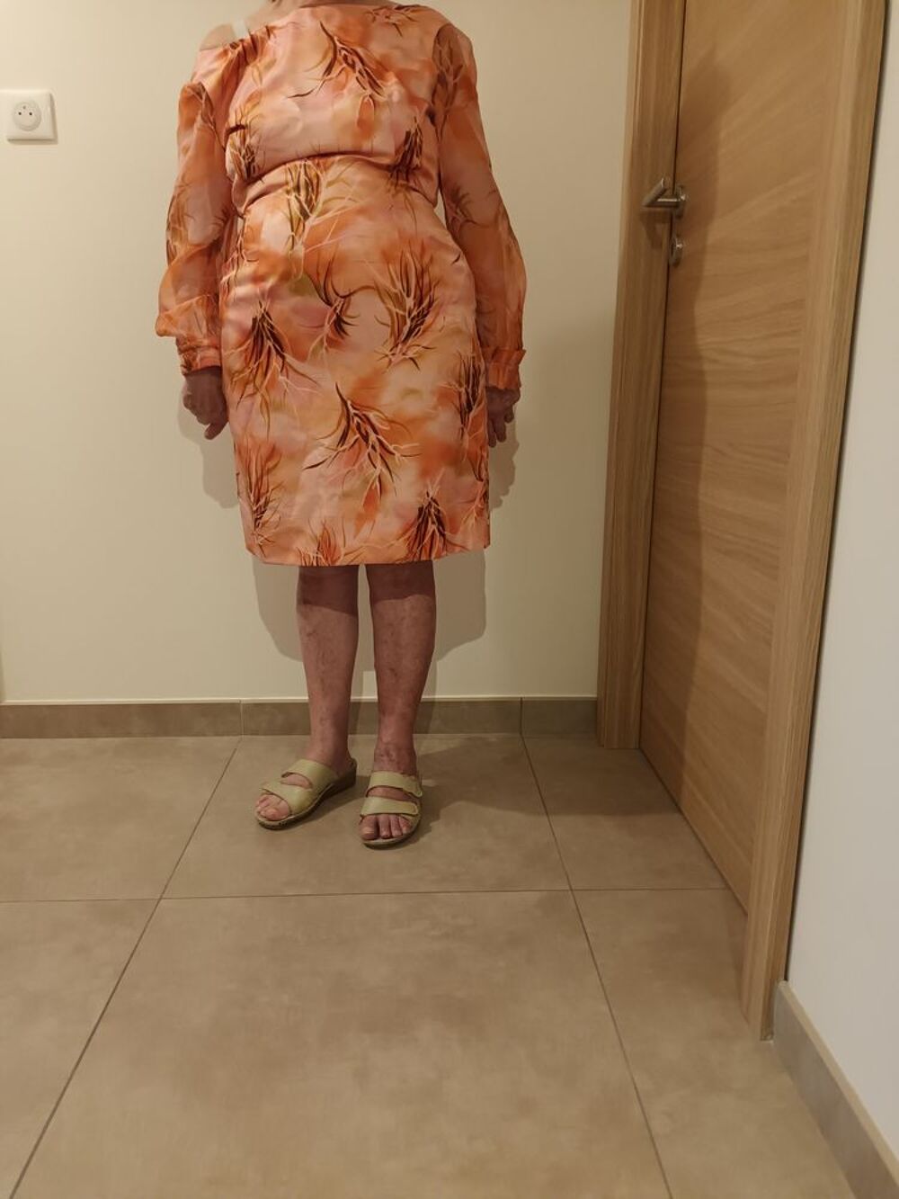Robe de soir&eacute;e pure soie. Vêtements
