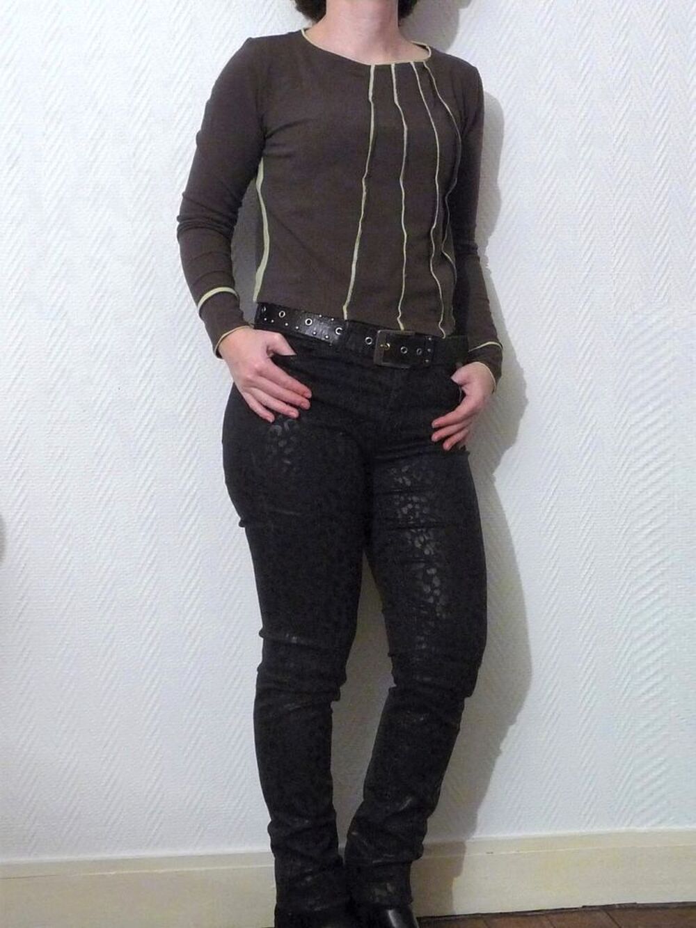 Top/ Tee Shirt Kaki &agrave; Manches Longues- Taille 36- Solola Vêtements