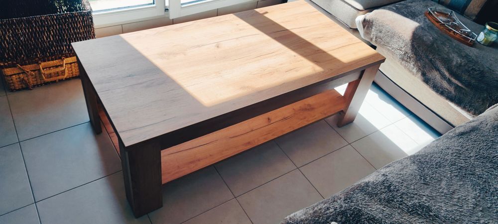 Table basse &agrave; saisir cause d&eacute;m&eacute;nagement
Meubles
