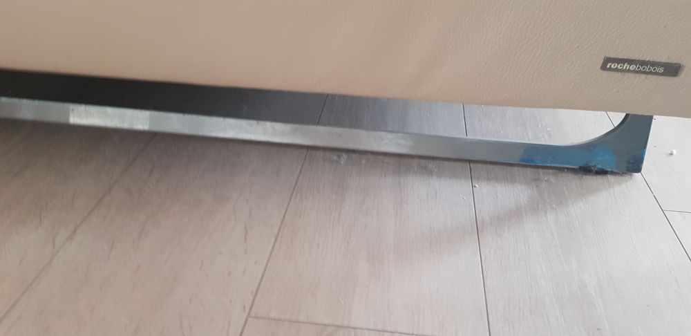 2 canap&eacute;s Cuir Roche Bobois Meubles