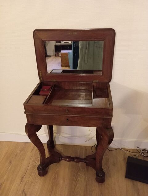 Travailleuse acajou 220 Brive-la-Gaillarde (19)