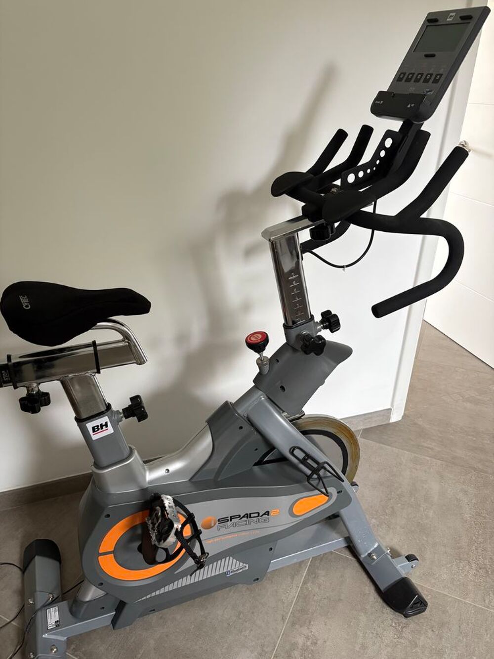 V&eacute;lo d'appartement connect&eacute; Vélos