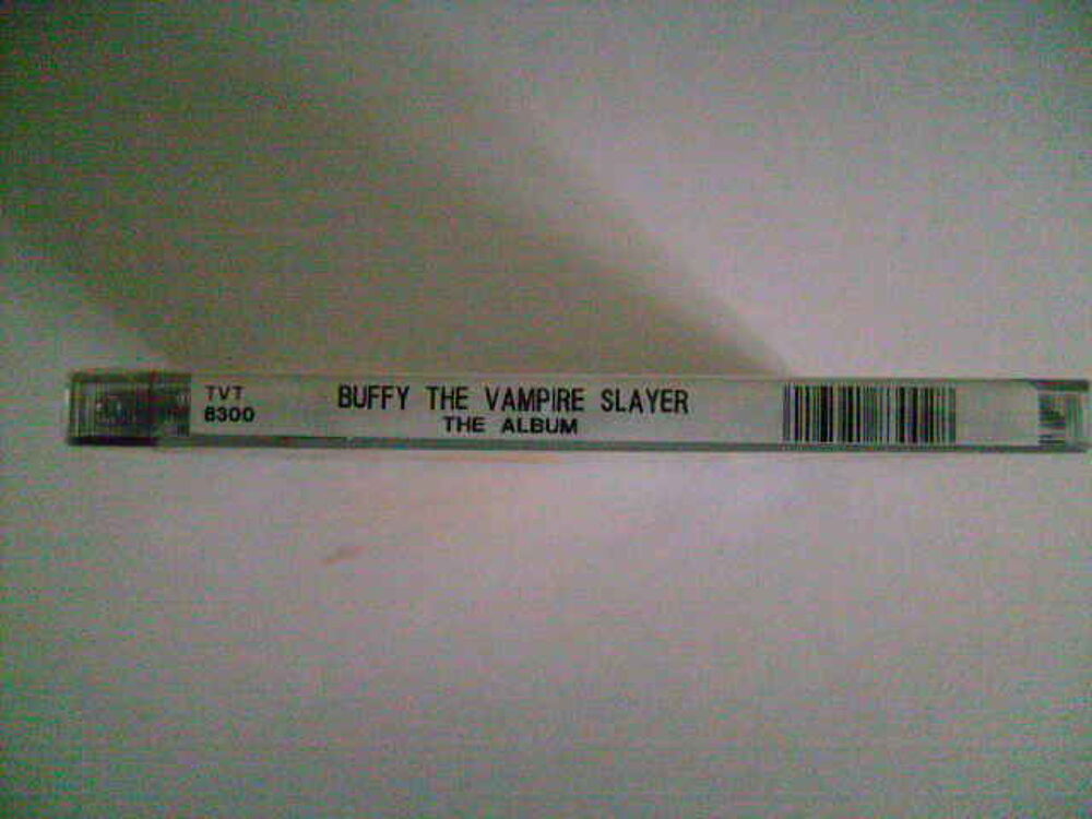 CD MUSIQUE SERIE "BUFFY Chasseuse de Vampires" CD et vinyles